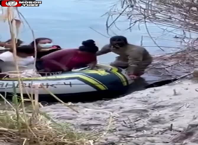 Video :Boats are used by migrants to enter the US border